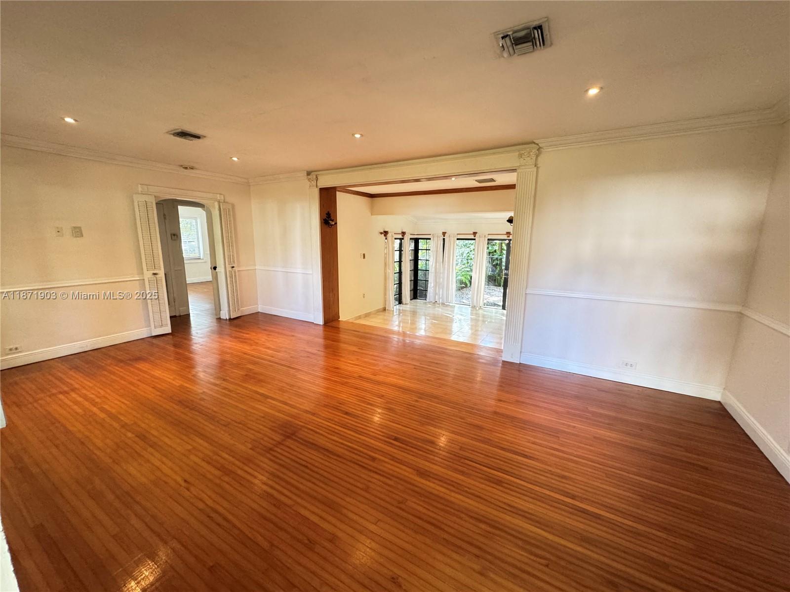 COCONUT GROVE MANOR - Residential Lease