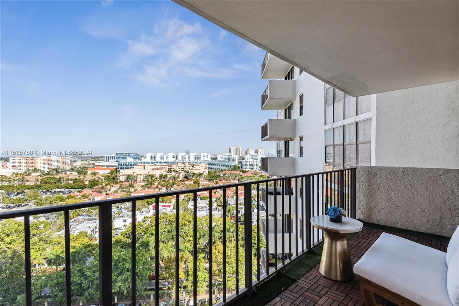 TOWER AT BISCAYNE COVE CO - Residential Lease