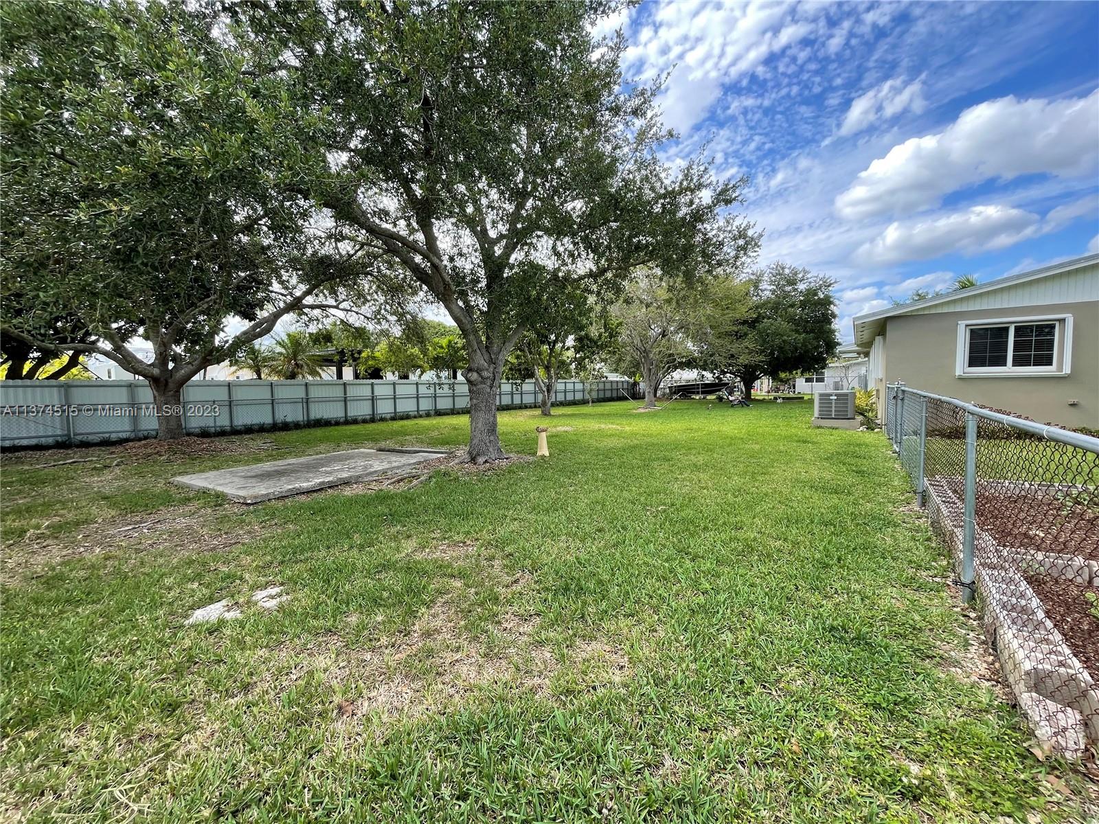 UNIVERSAL ESTATES SOUTH A - Residential