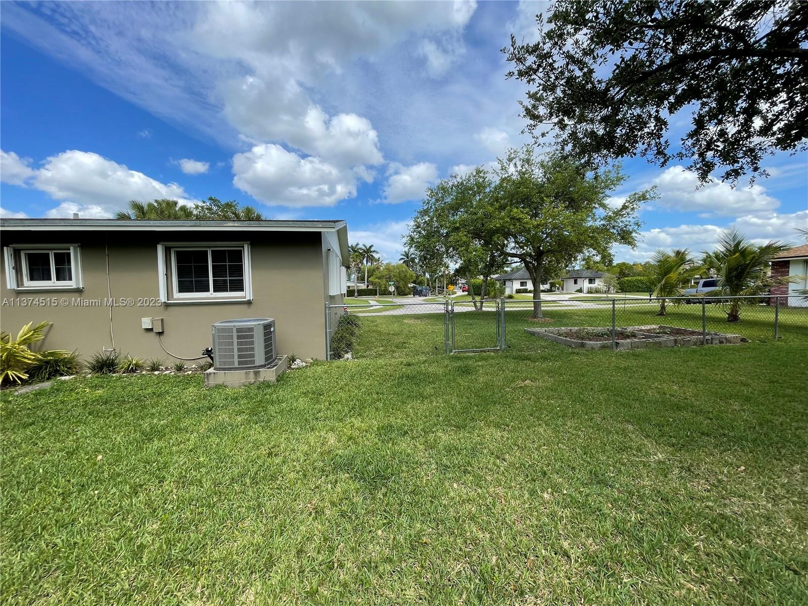 UNIVERSAL ESTATES SOUTH A - Residential