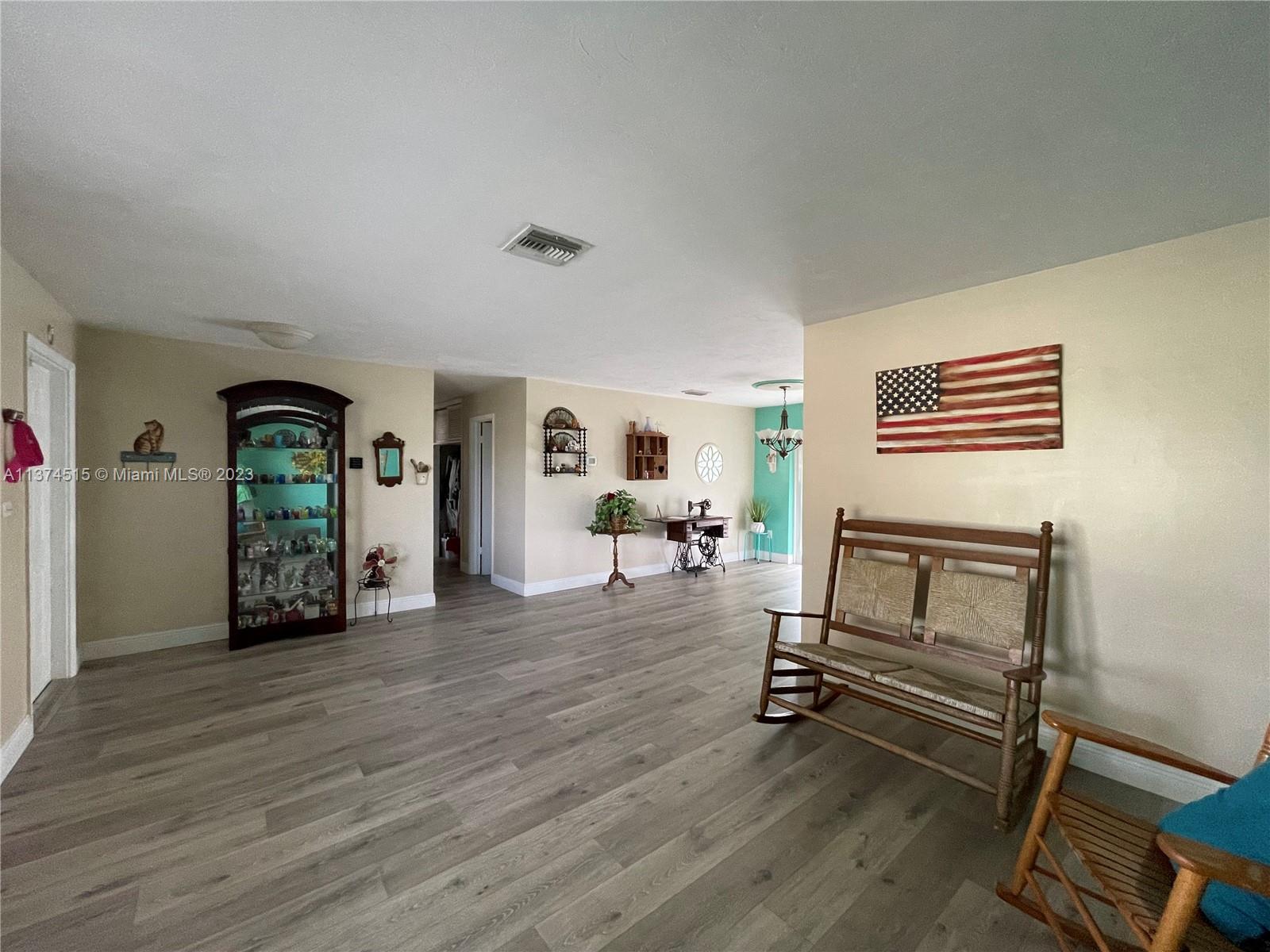 UNIVERSAL ESTATES SOUTH A - Residential