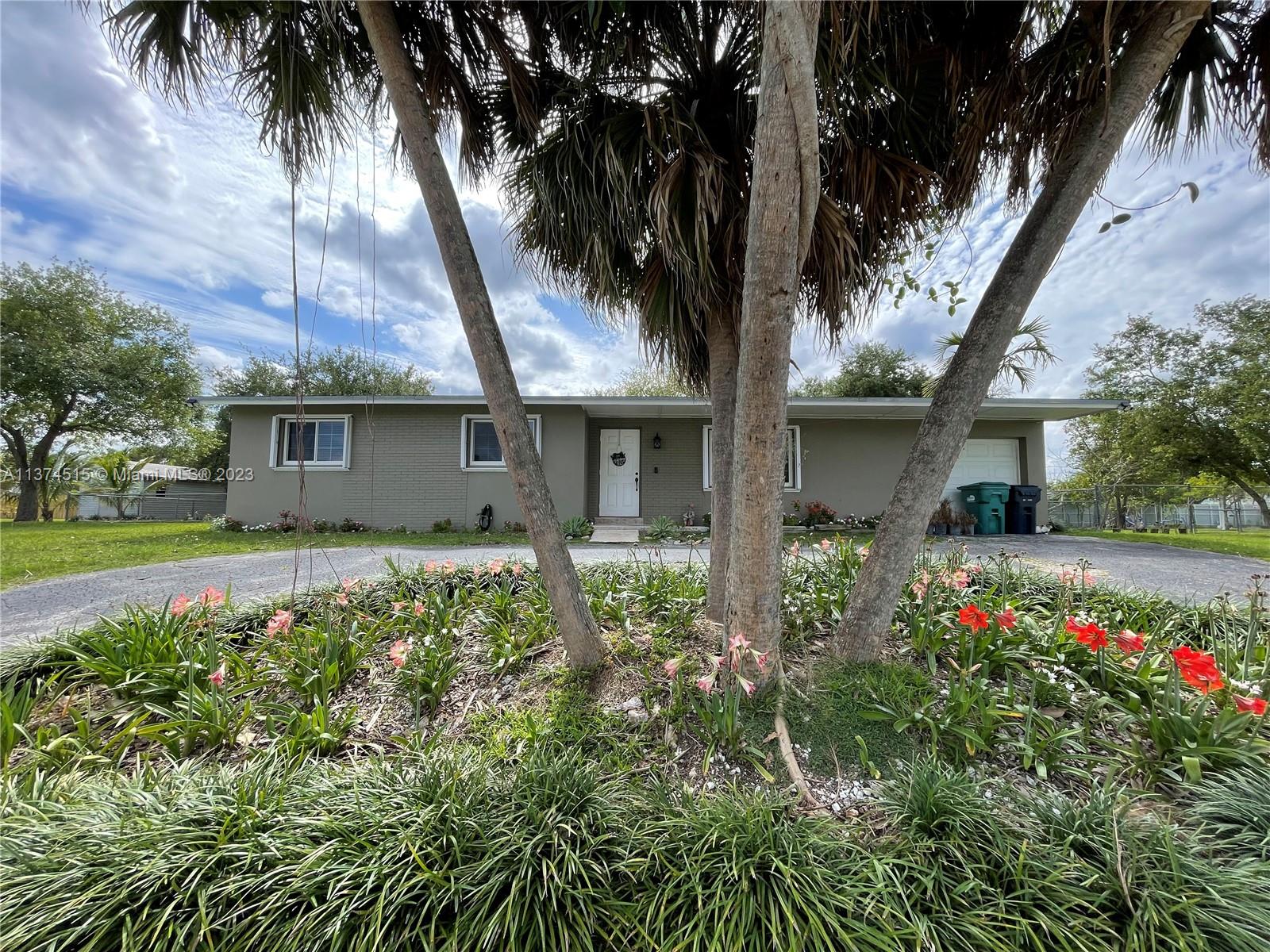 UNIVERSAL ESTATES SOUTH A - Residential