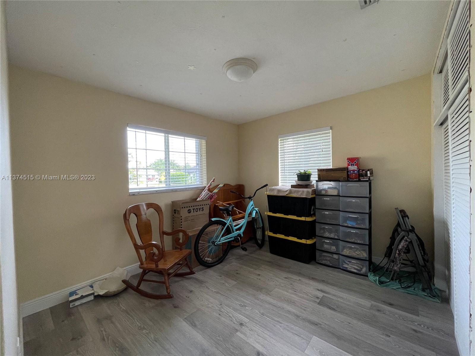 UNIVERSAL ESTATES SOUTH A - Residential