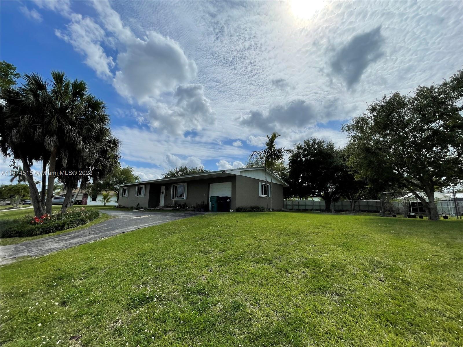 UNIVERSAL ESTATES SOUTH A - Residential