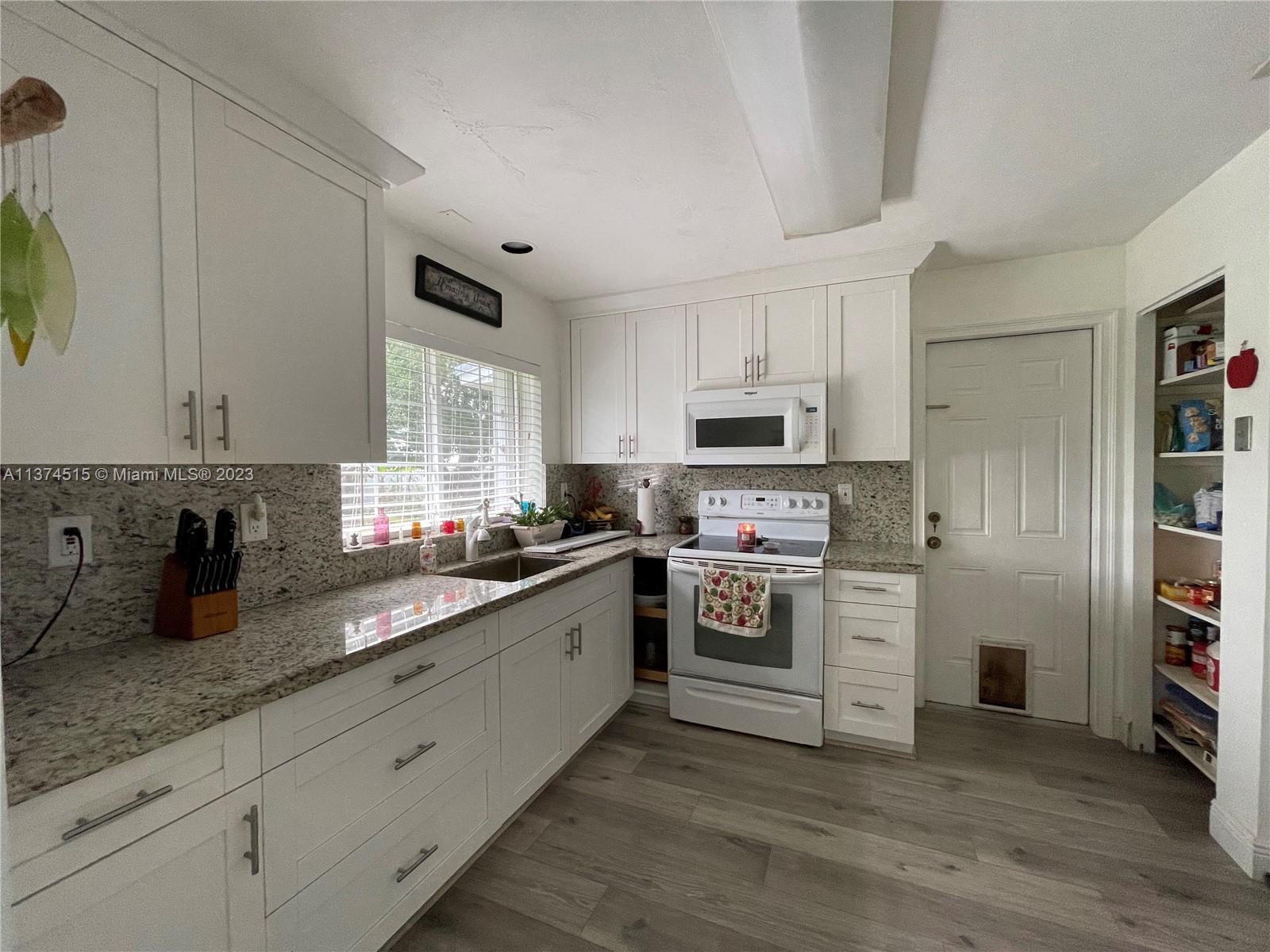 UNIVERSAL ESTATES SOUTH A - Residential