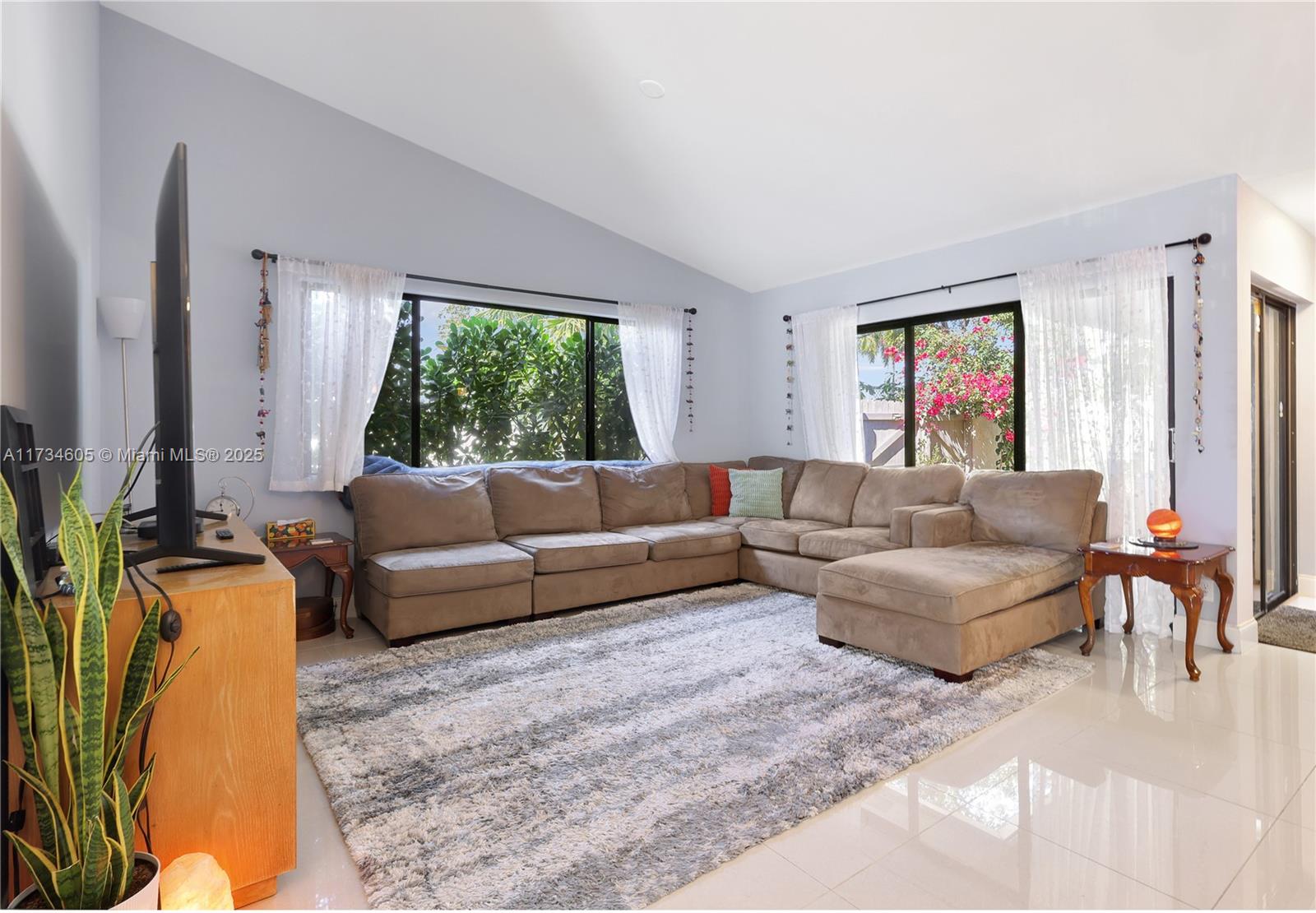 3064 S Oakland Forest Dr 1006