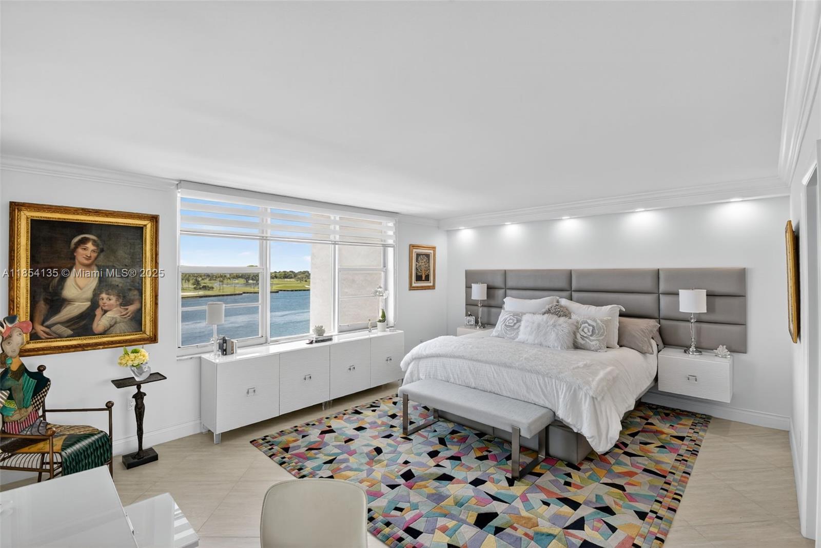 COLONY BAY HARBOR APTS CO - Residential Lease
