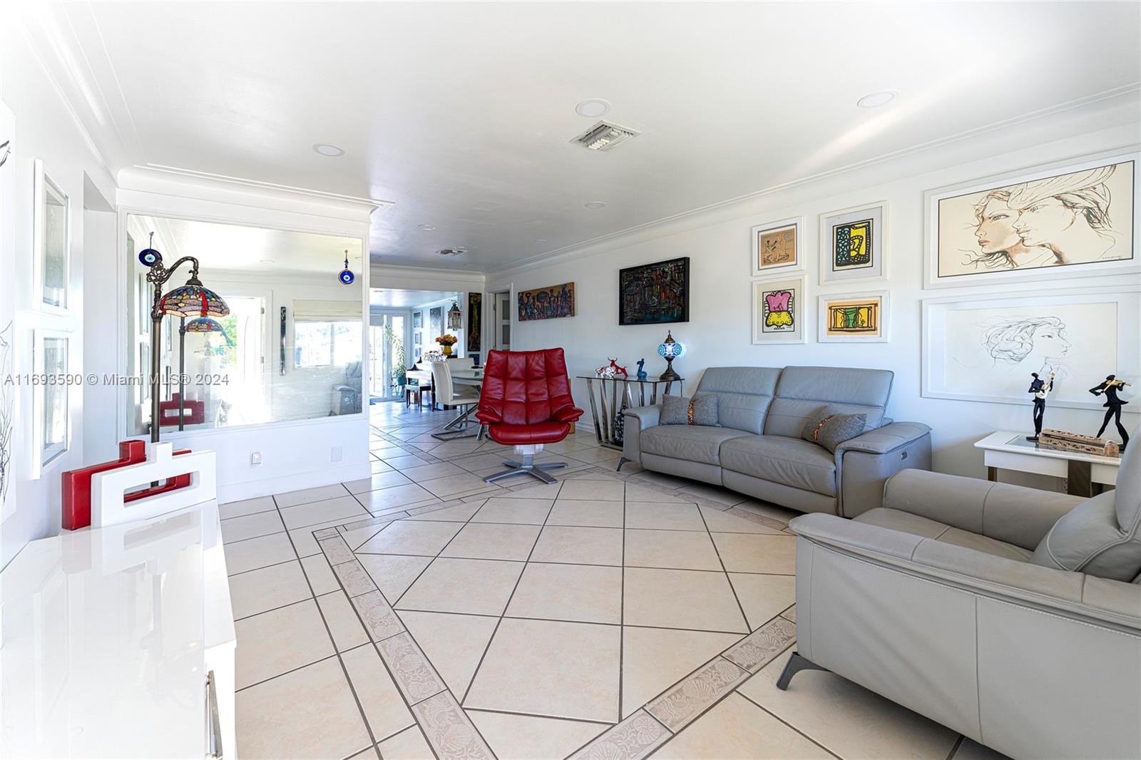 SNUG HARBOR SEC FOUR - Residential