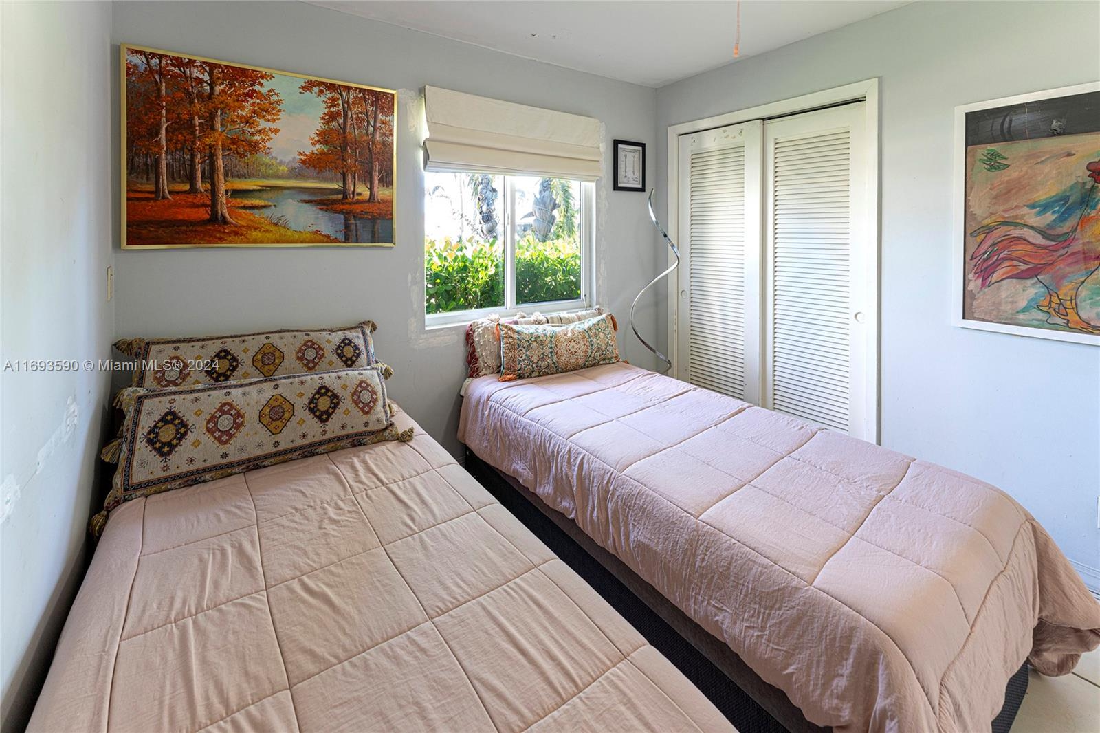 SNUG HARBOR SEC FOUR - Residential