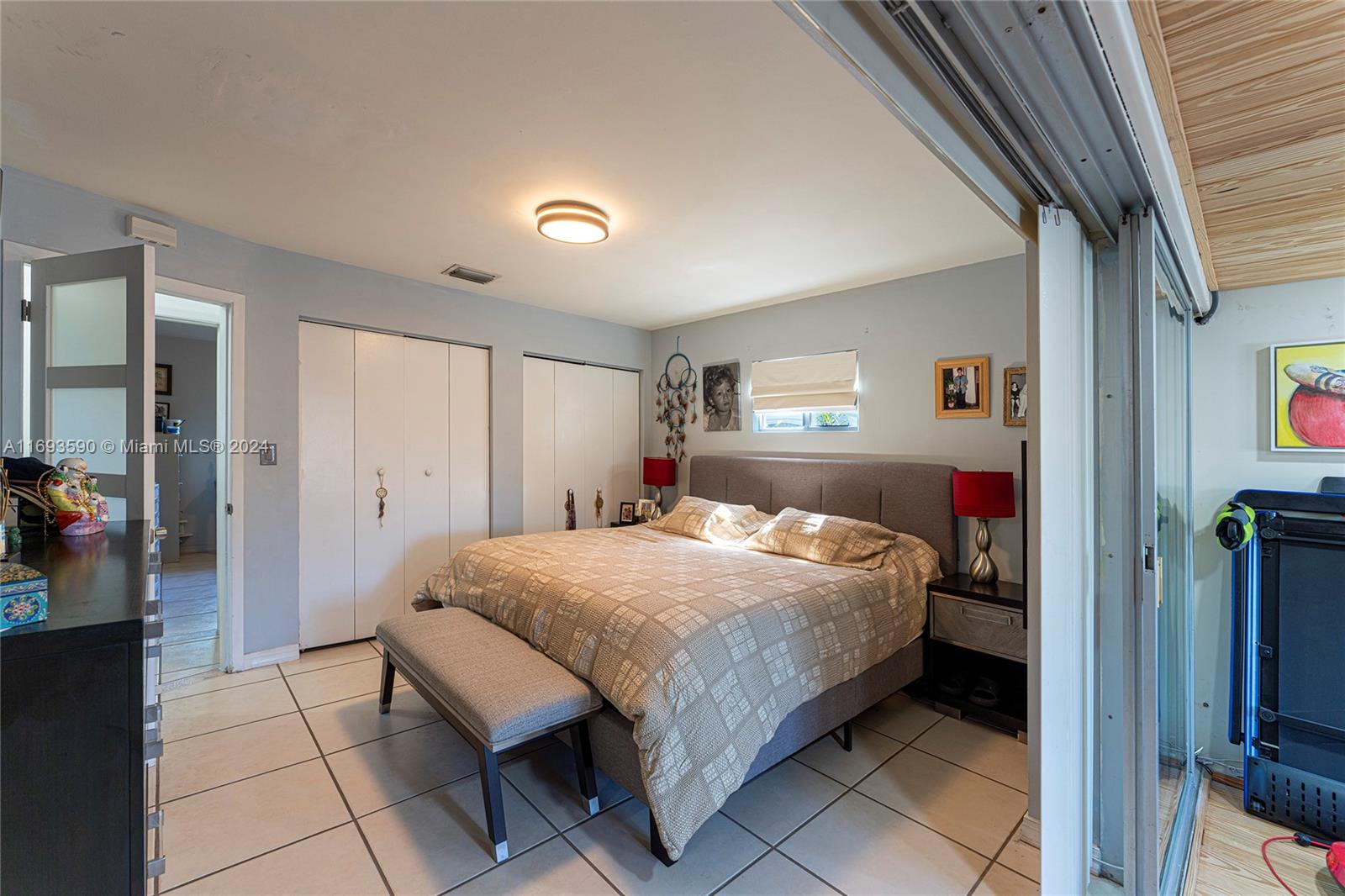 SNUG HARBOR SEC FOUR - Residential