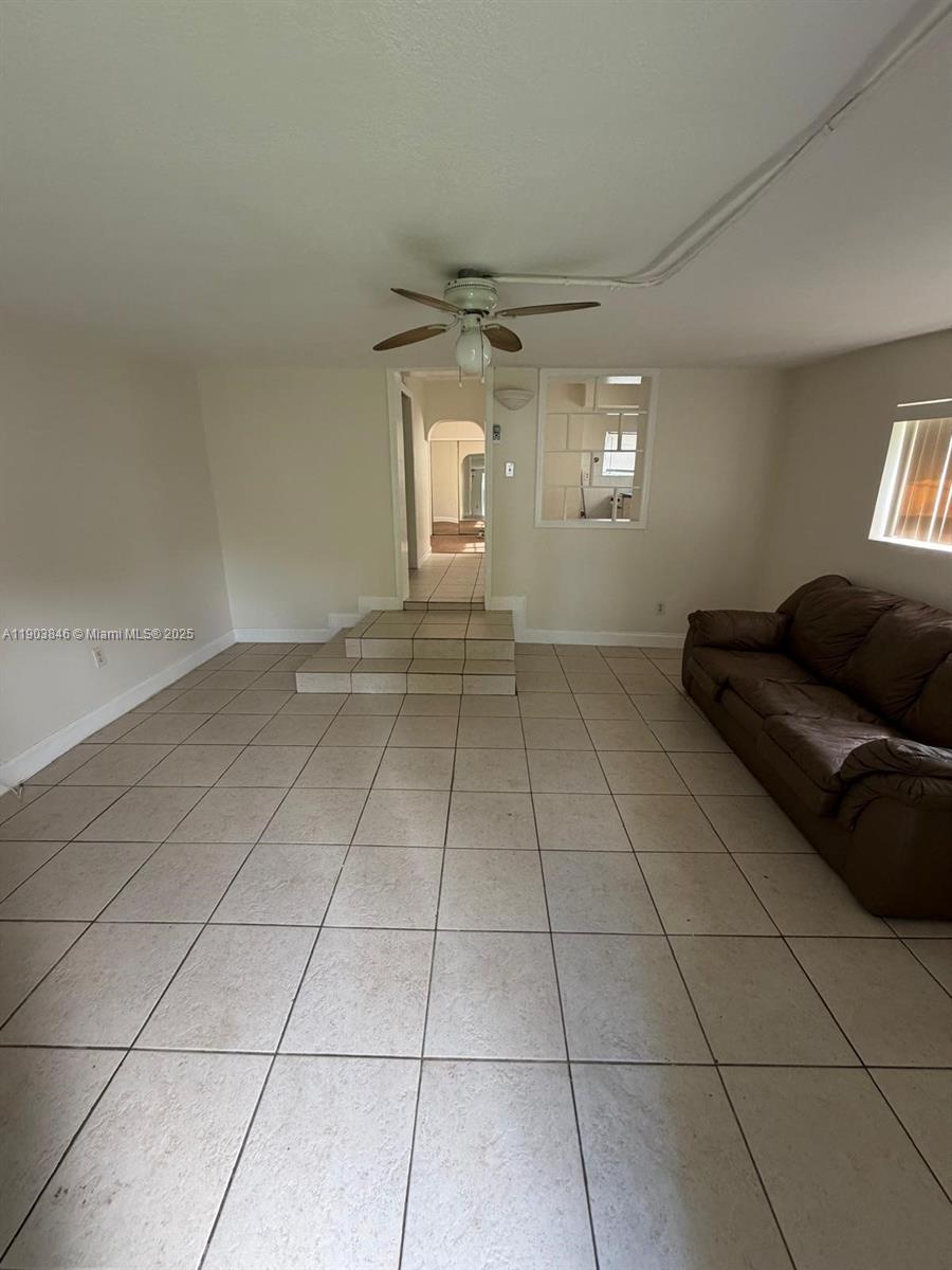 PALMEADOR HALF ACRES NO 2 - Residential Lease