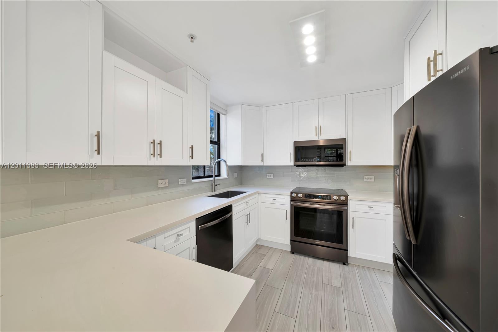 VILLAGE PARK CONDO - Residential