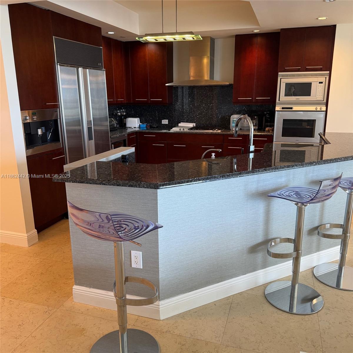 BELLAMARE @ WILLIAMS ISLA - Residential Lease