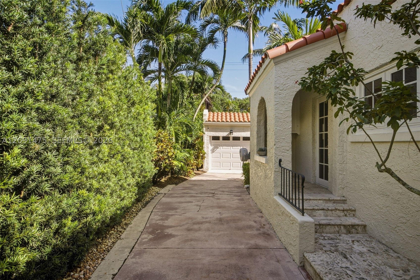 505 Navarre Ave