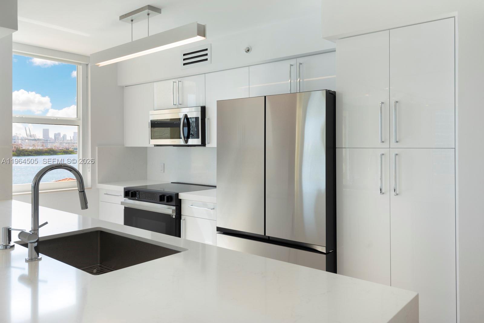 YACHT CLUB AT PORTOFINO C - Residential