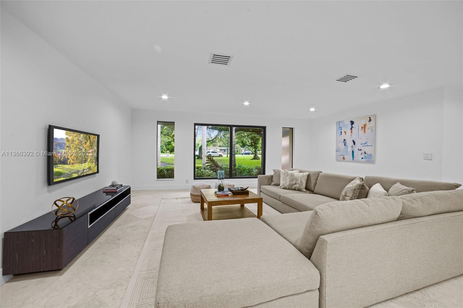 HELMS COUNTRY ESTATES RE- - Residential