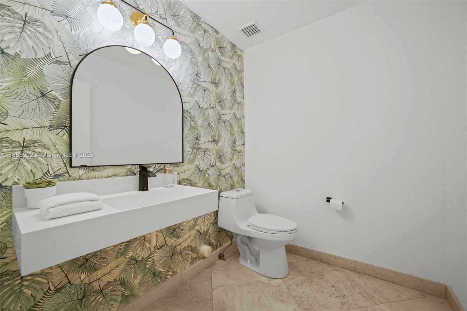 HELMS COUNTRY ESTATES RE- - Residential