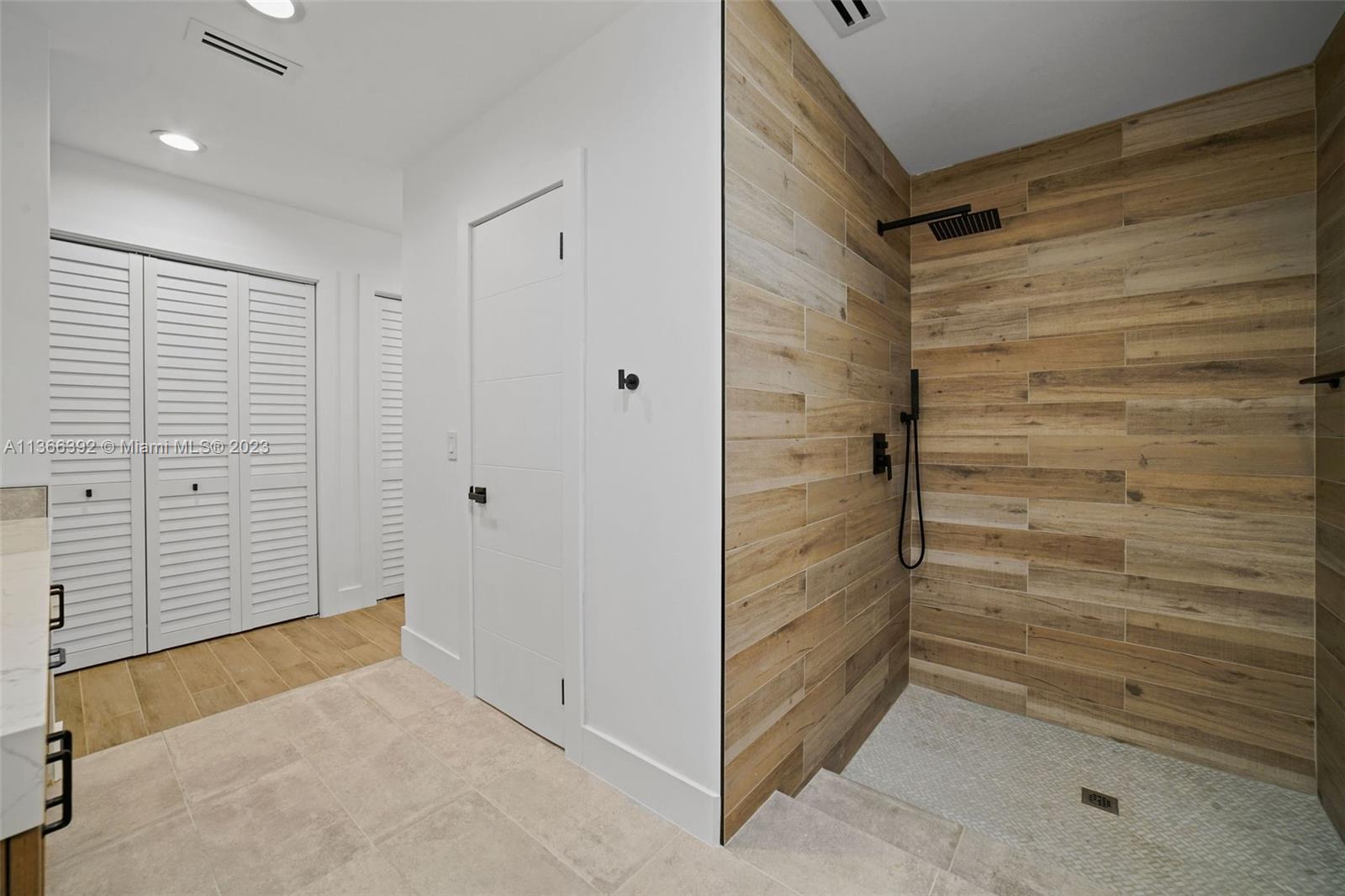 HELMS COUNTRY ESTATES RE- - Residential