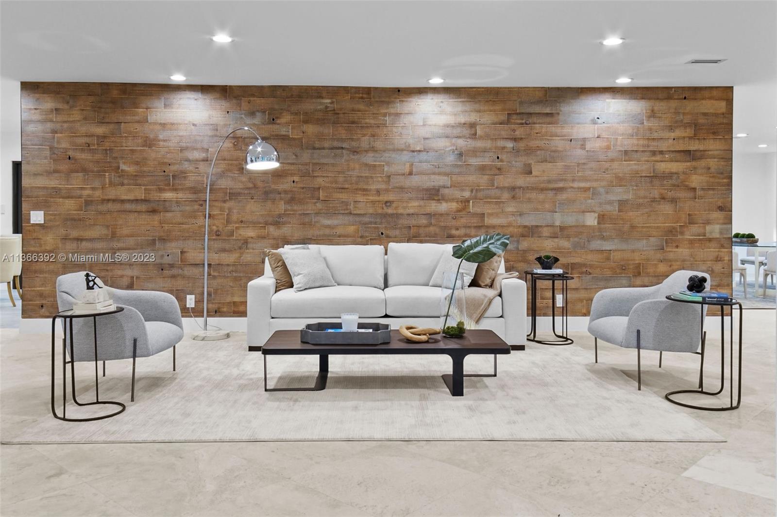 HELMS COUNTRY ESTATES RE- - Residential