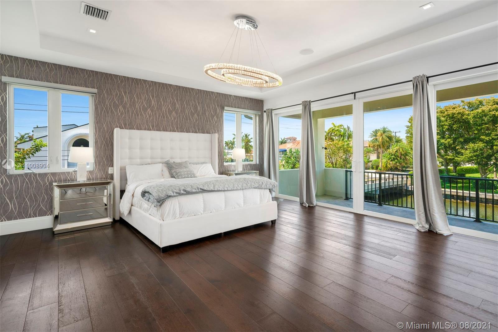 PELICAN ISLE - Residential