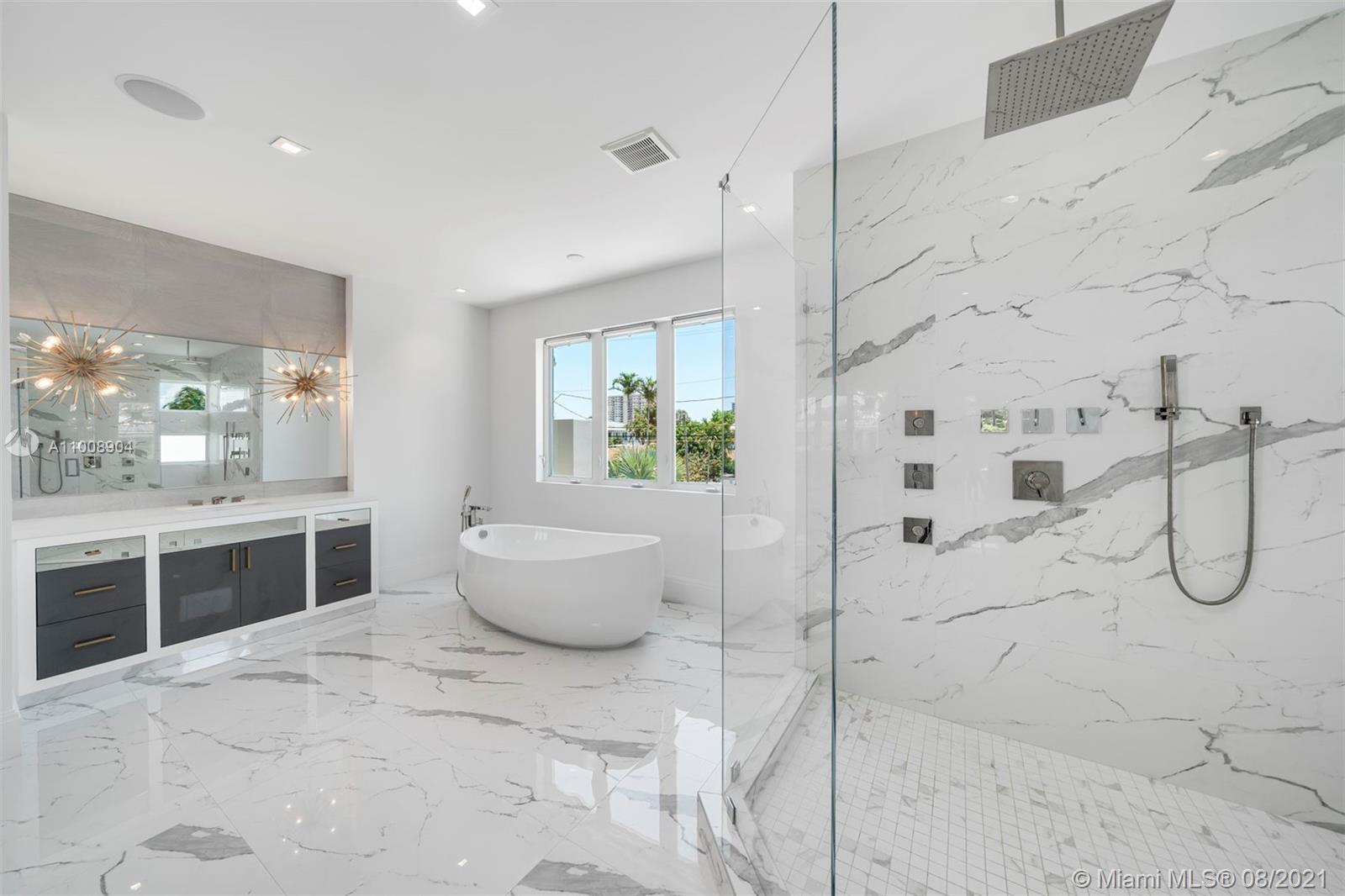 PELICAN ISLE - Residential