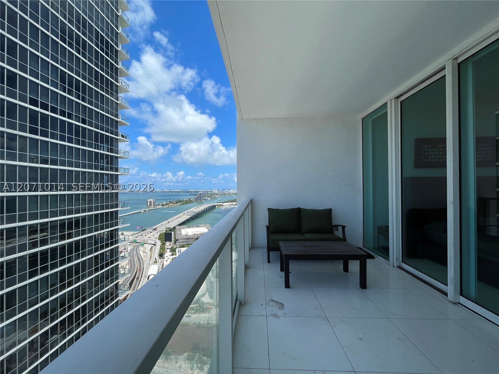 1040 Biscayne Blvd 3305