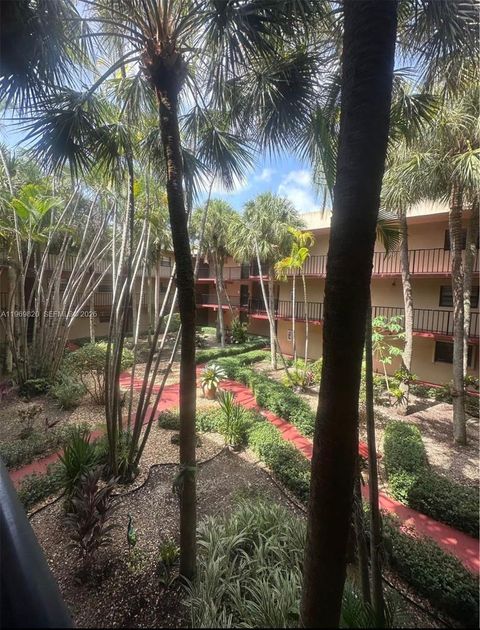 10845 SW 112th Ave 204 Miami FL 33176