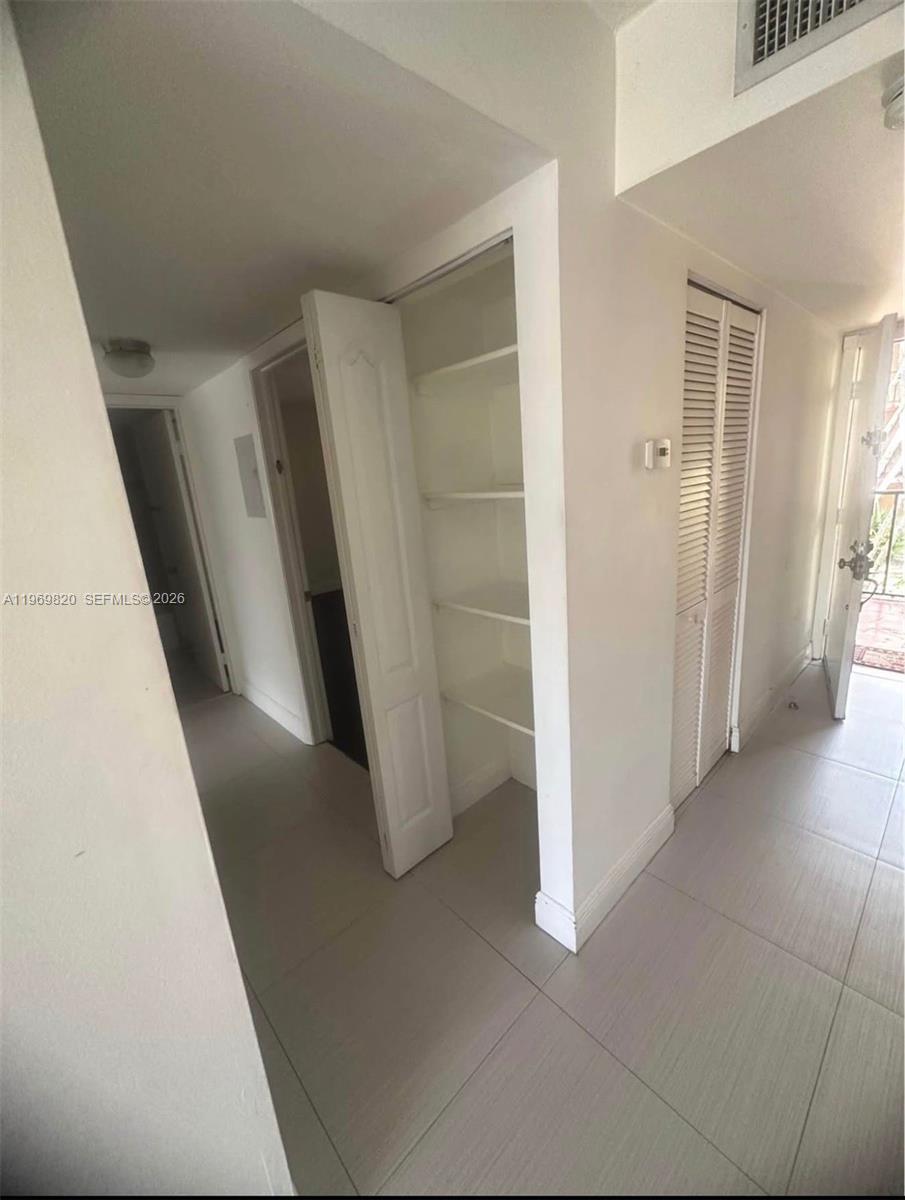 GARDENS OF KENDALL SO CON - Residential Lease