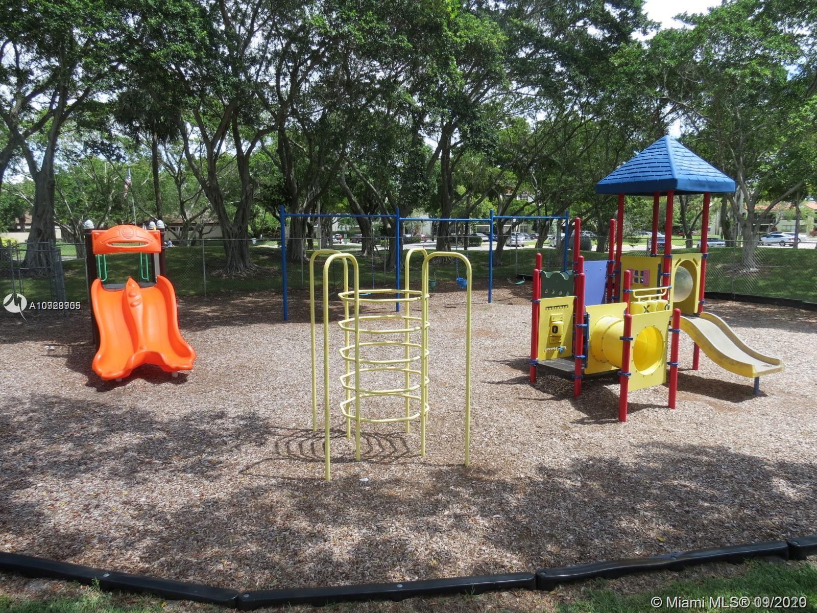 CYPRESS BEND 1-D CONDO - Residential Lease