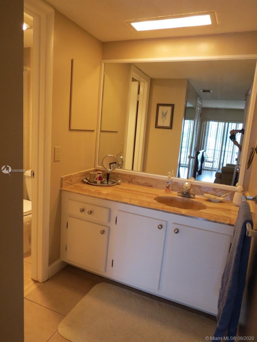 CYPRESS BEND 1-D CONDO - Residential Lease