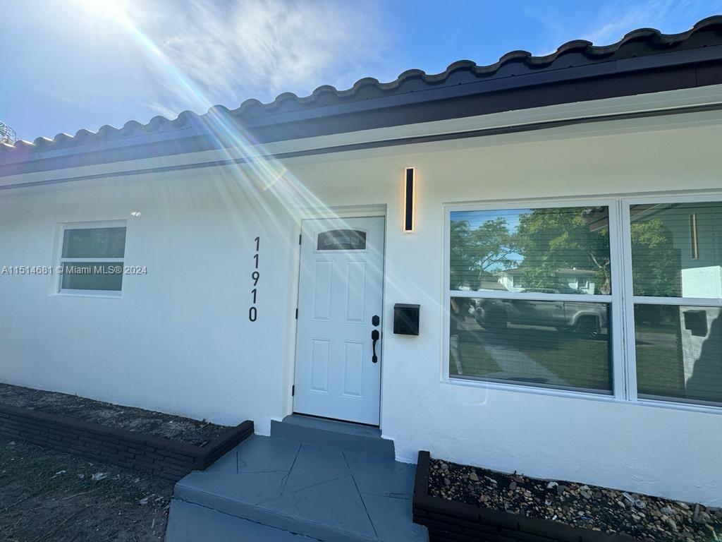 GRIFFINGS BISCAYNE PK EST - Residential Lease