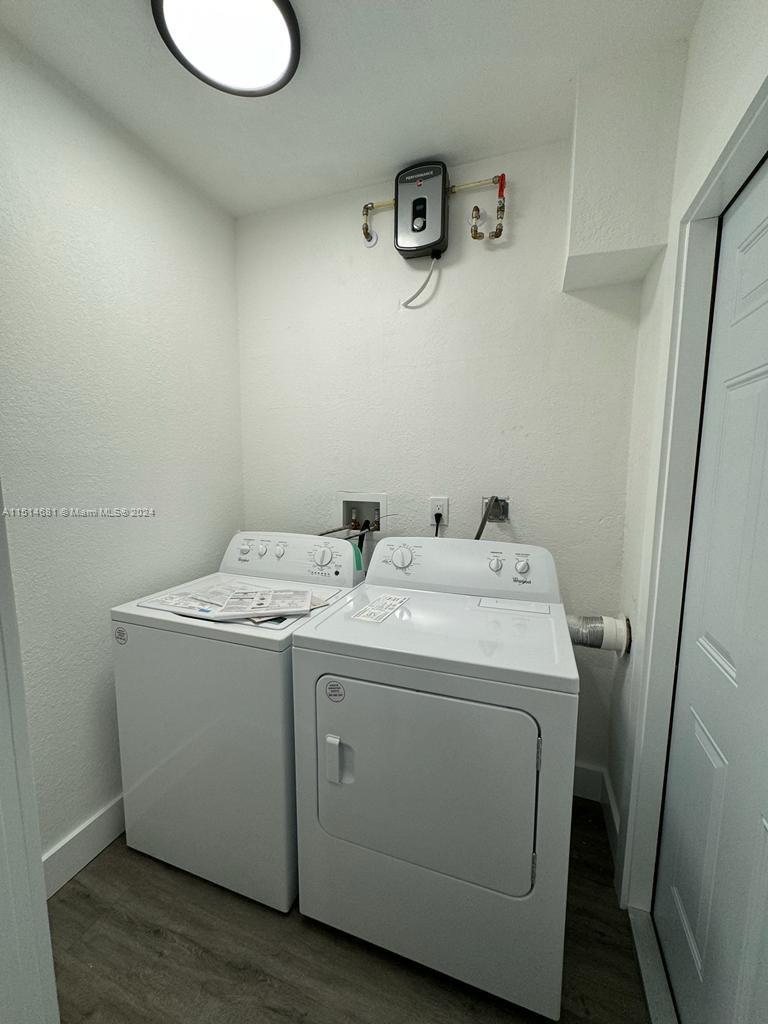 GRIFFINGS BISCAYNE PK EST - Residential Lease