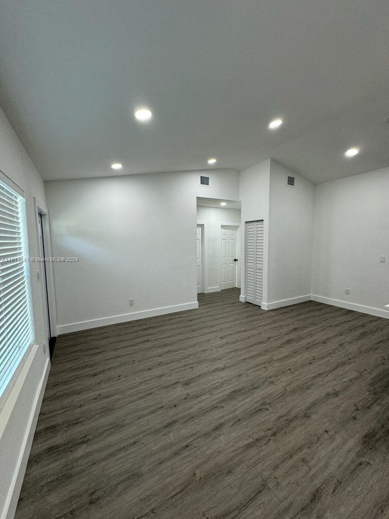 GRIFFINGS BISCAYNE PK EST - Residential Lease