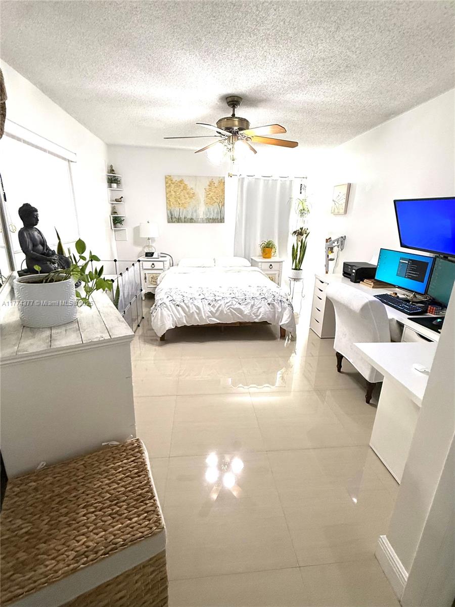 MORADA NO 2 CONDO - Residential