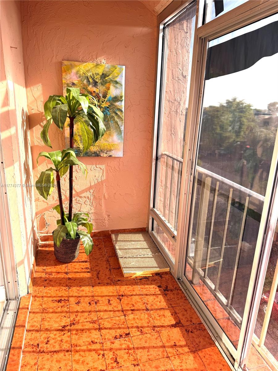 MORADA NO 2 CONDO - Residential