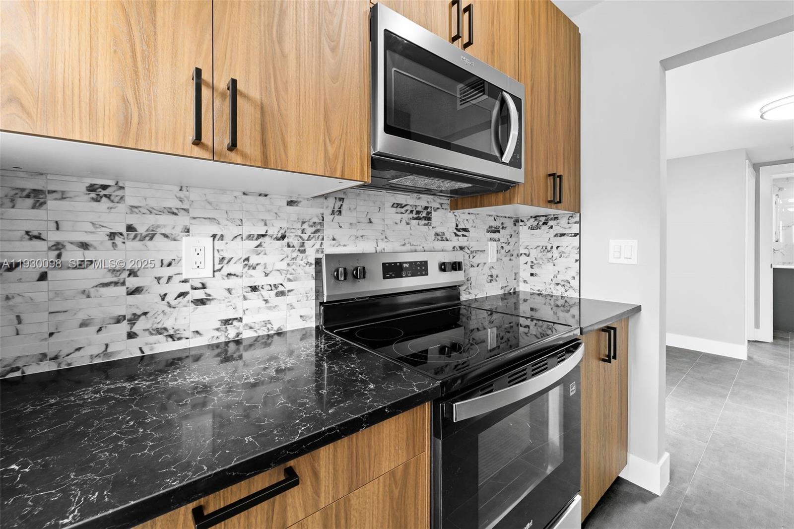 DEL RIO PARK - Residential Lease