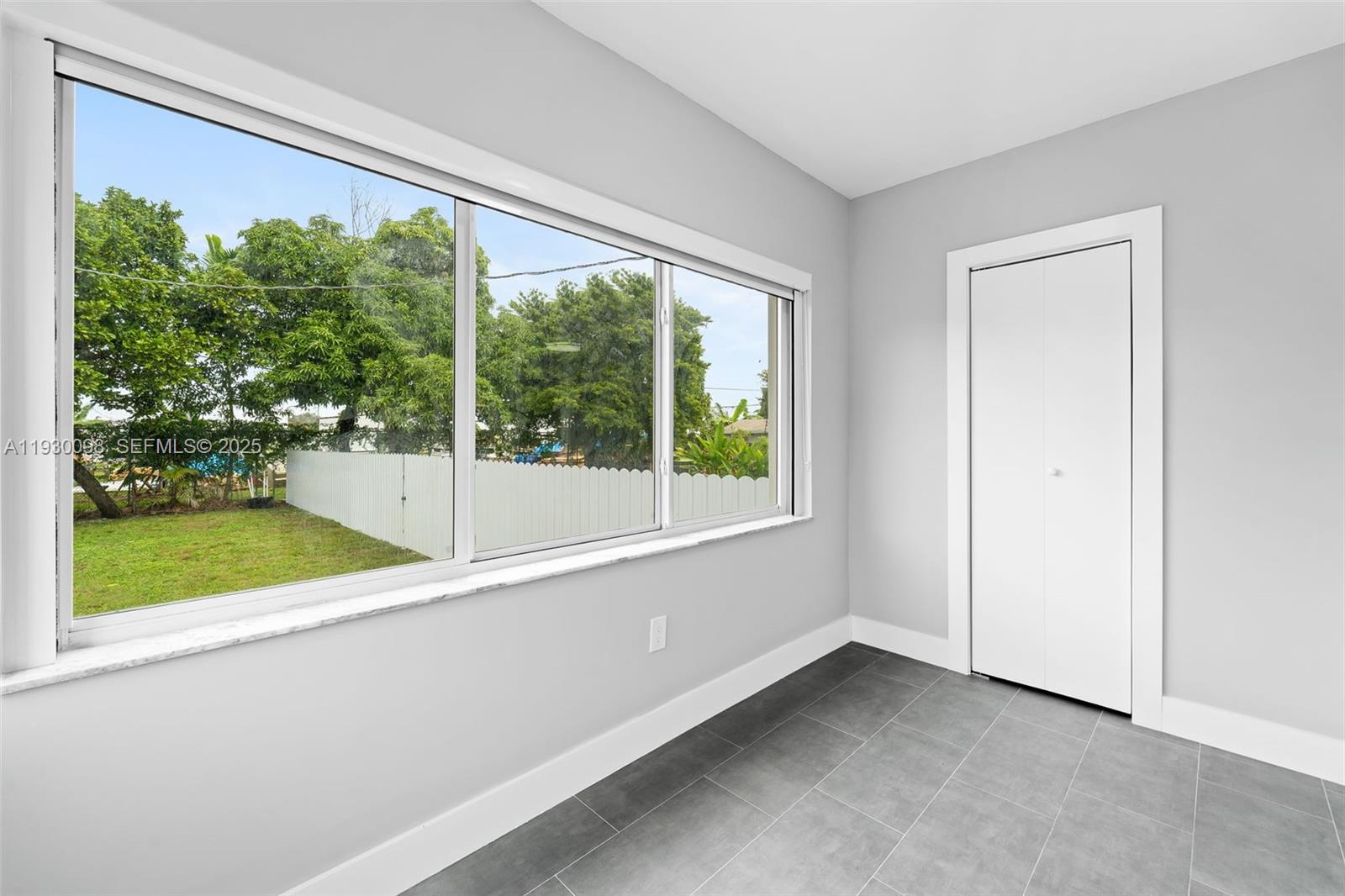 DEL RIO PARK - Residential Lease