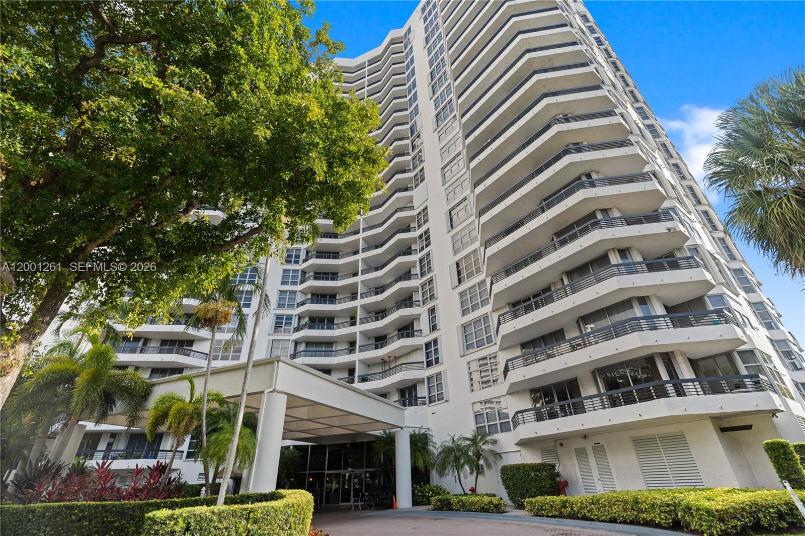 MYSTIC POINTE TOWER 600 C - Residential