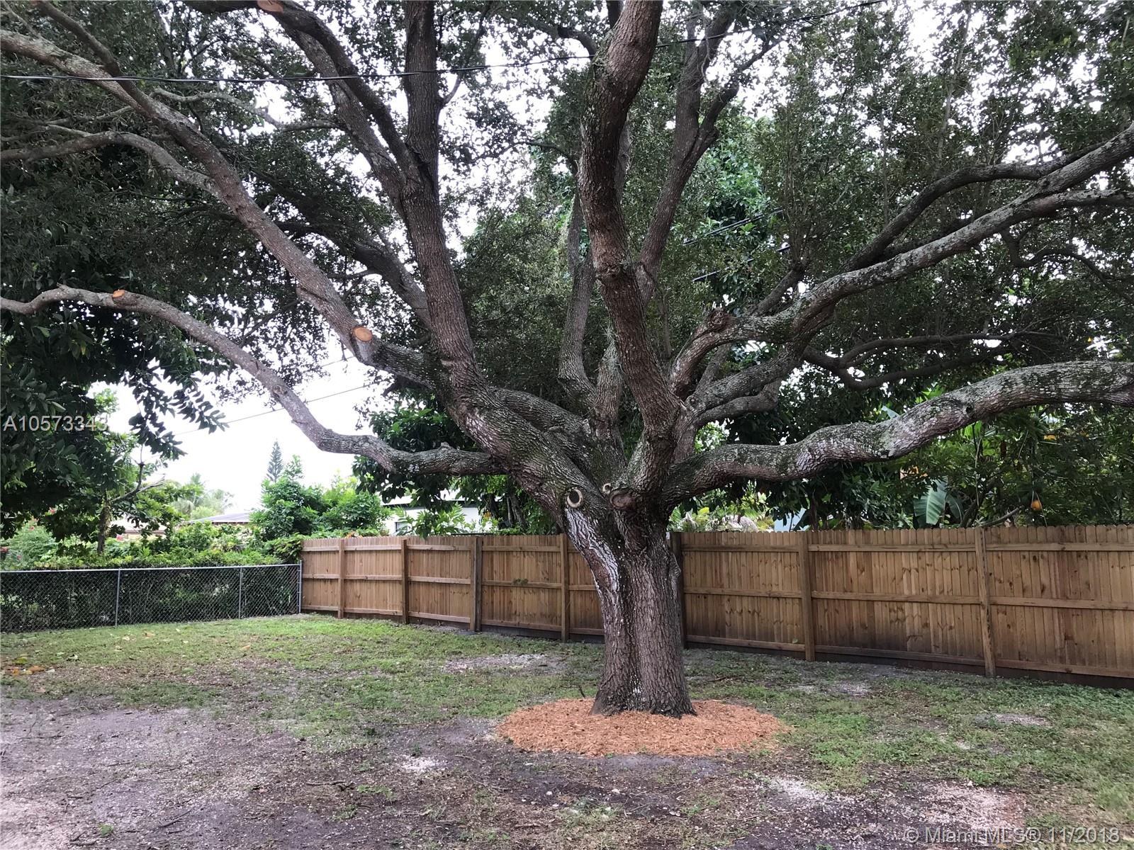 BISCAYNE GARDENS SEC F PA - Residential