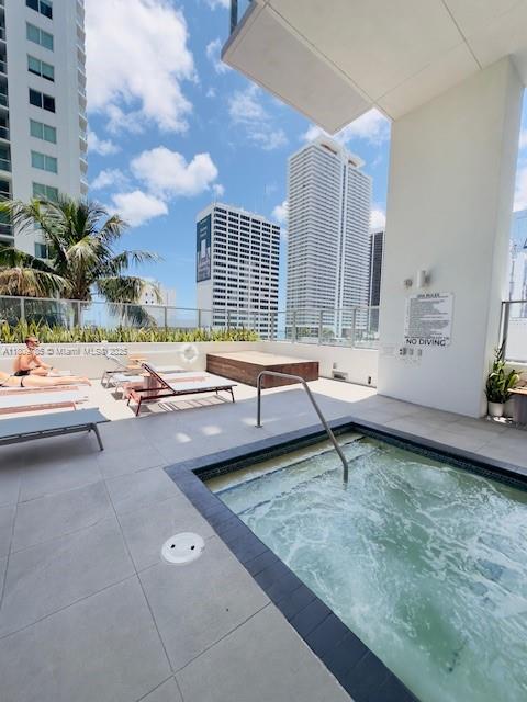 Rental Property at 227 2nd St 1800, Miami, Broward County, Florida - Bedrooms: 1 
Bathrooms: 1  - $4,500 MO.