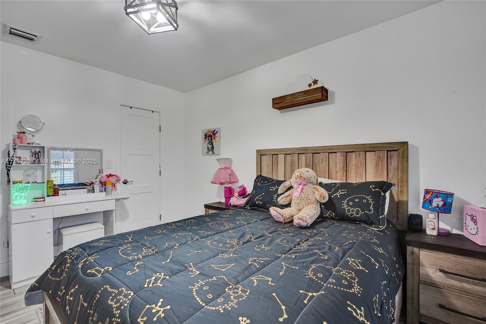 SUNNY ISLES PARK SEC 2 - Residential