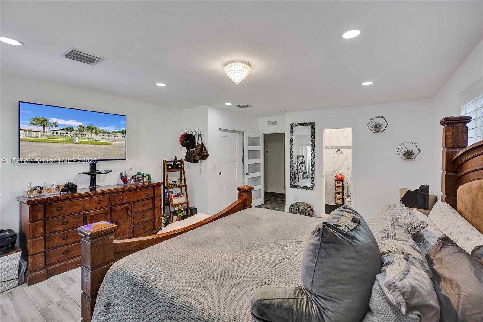 SUNNY ISLES PARK SEC 2 - Residential