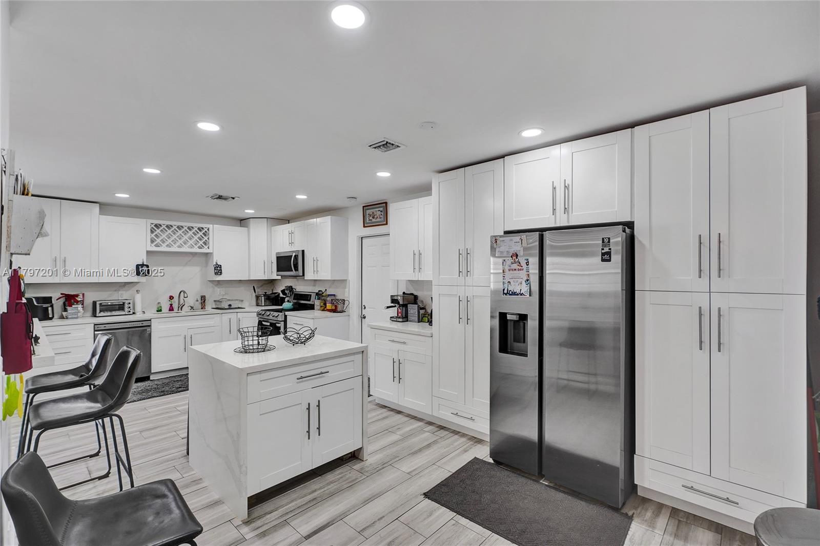 SUNNY ISLES PARK SEC 2 - Residential