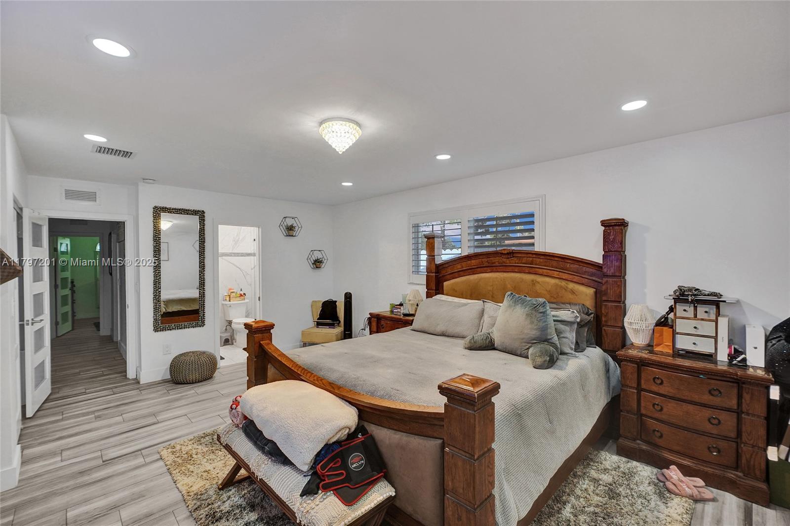 SUNNY ISLES PARK SEC 2 - Residential