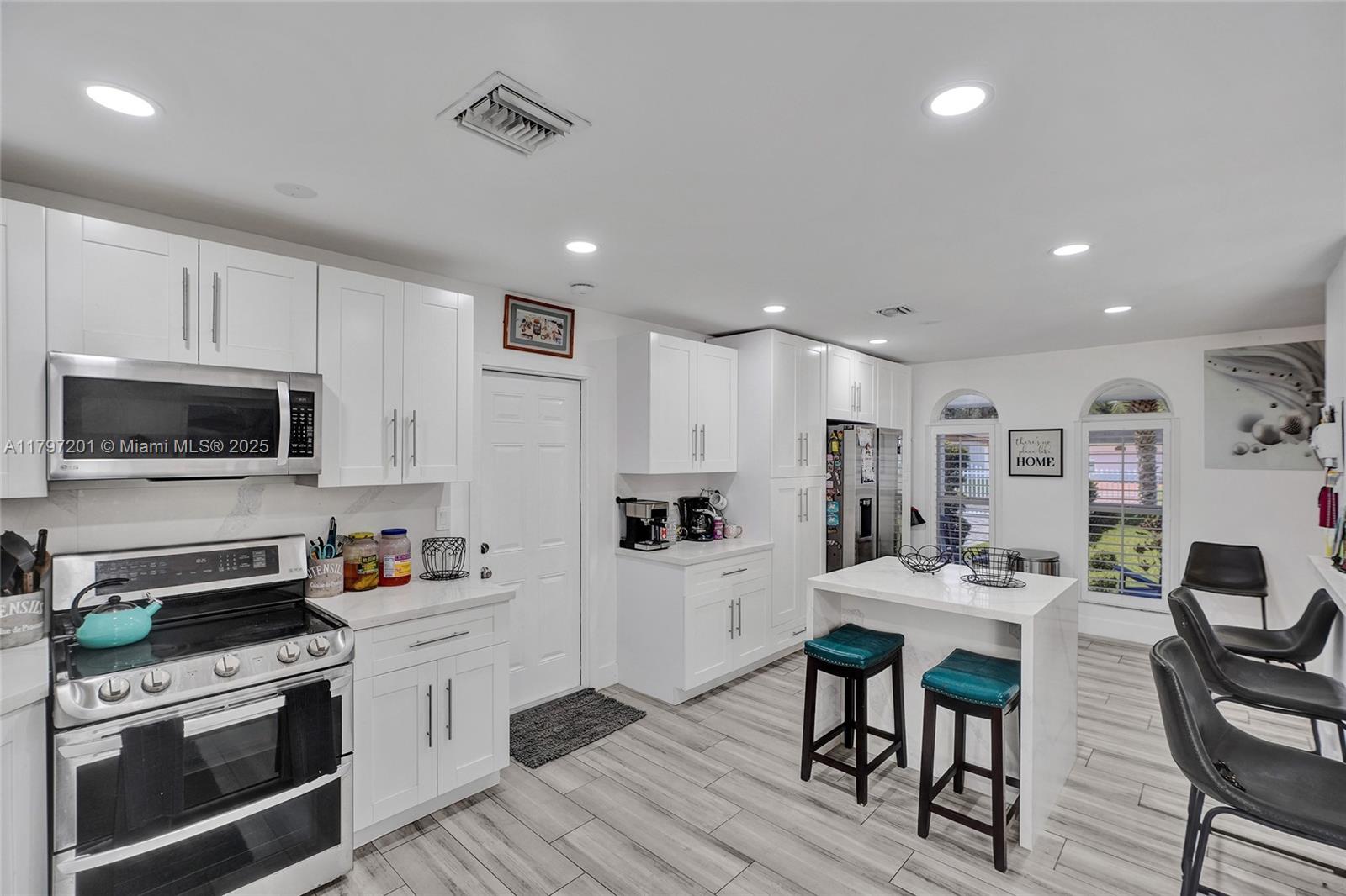 SUNNY ISLES PARK SEC 2 - Residential