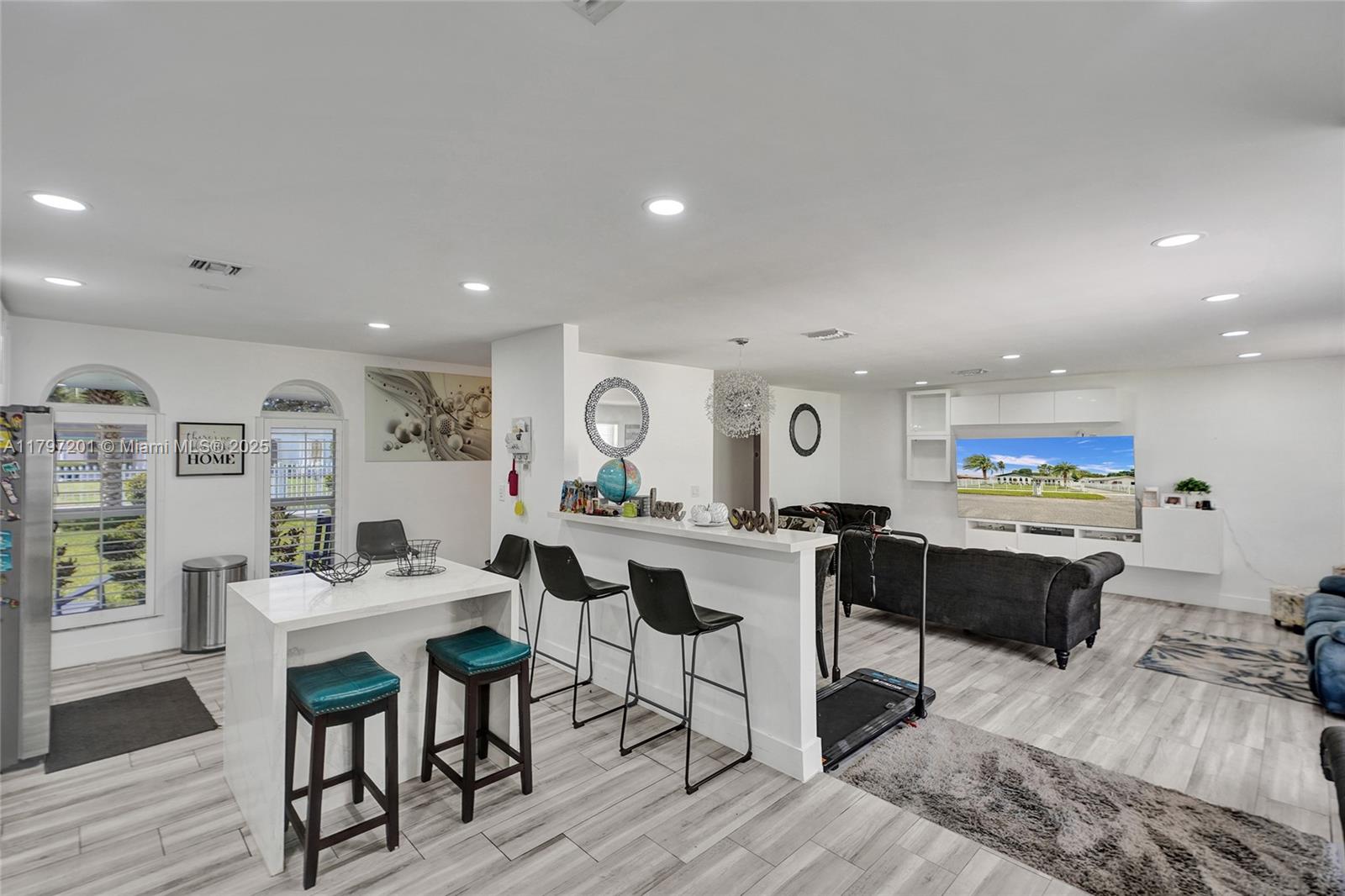 SUNNY ISLES PARK SEC 2 - Residential