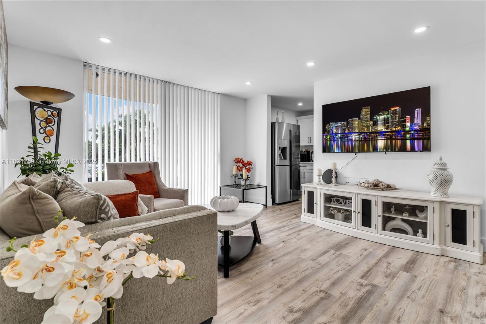 THE FOUNTAINS OF FONTAINE - Residential Lease