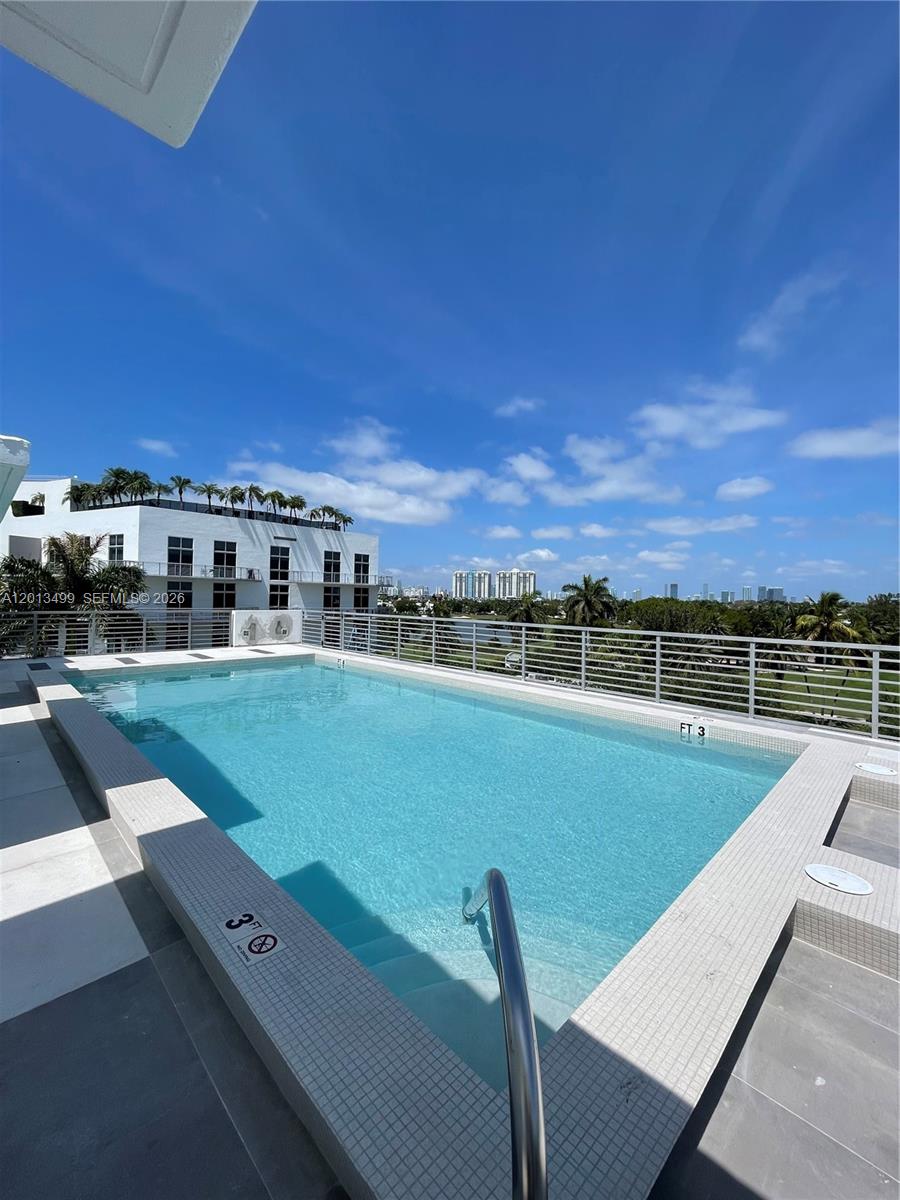 MID GOLF SUB - Residential Lease