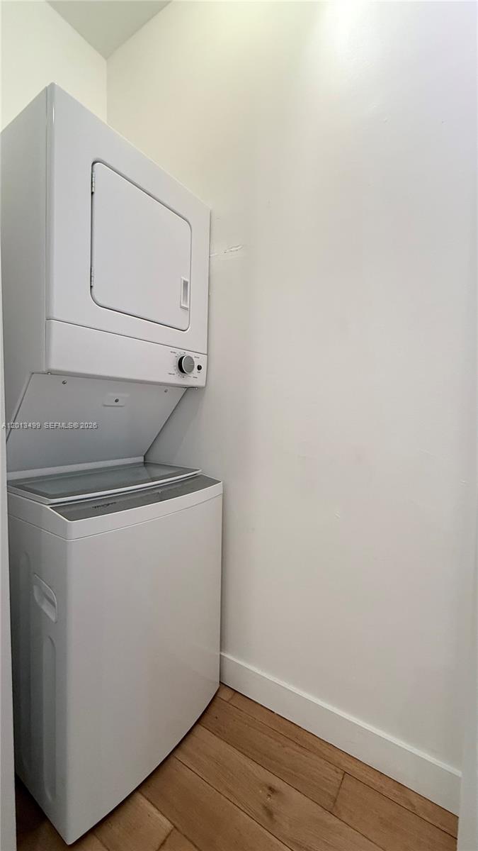 MID GOLF SUB - Residential Lease
