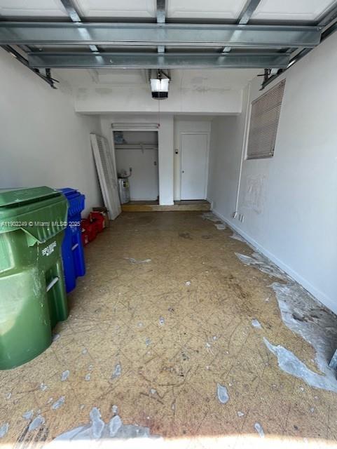 PEMBROKE POINTE SECTION T - Residential Lease